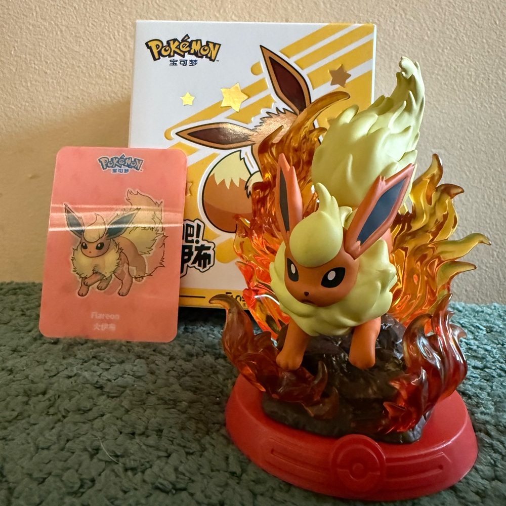 ✨SALE✨ Pokémon Flareon Figure – Eevee Evolution Series (Funism Collab)